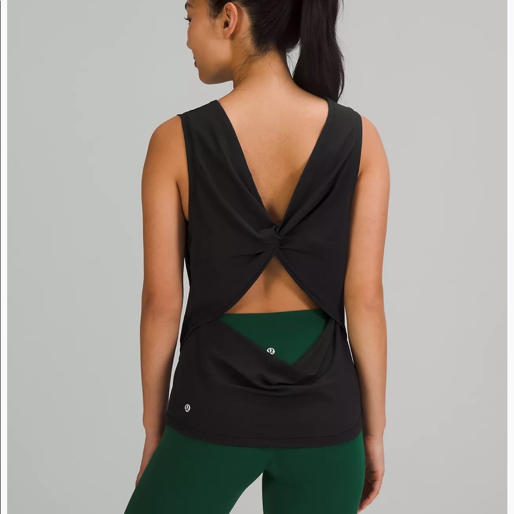 NWT Lululemon Nulu Twist-Back Yoga Tank